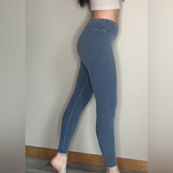 Teal Stretch Leggings - Picture 2 of 6